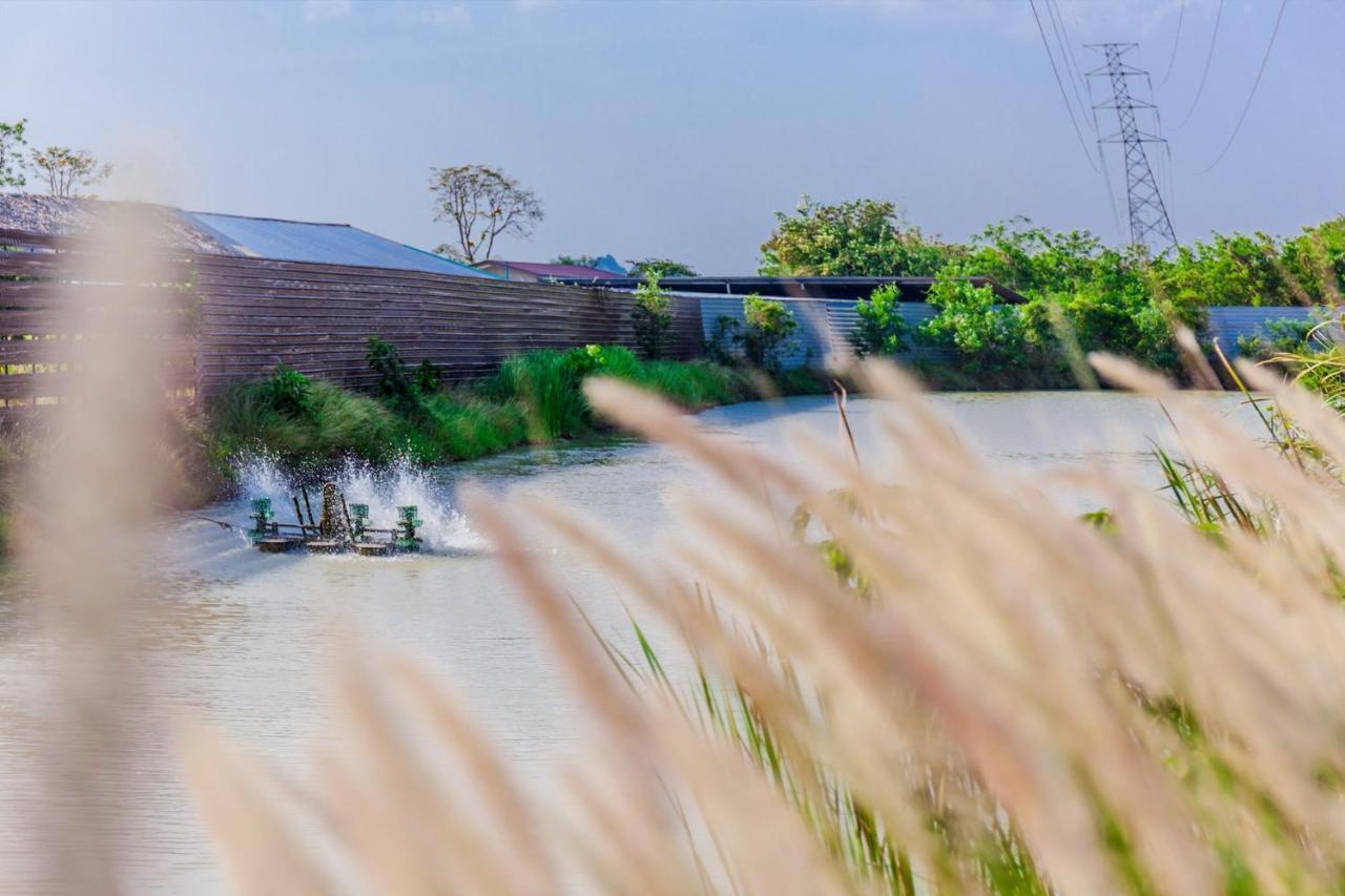 The Sun Resort Ratchaburi Buitenkant foto